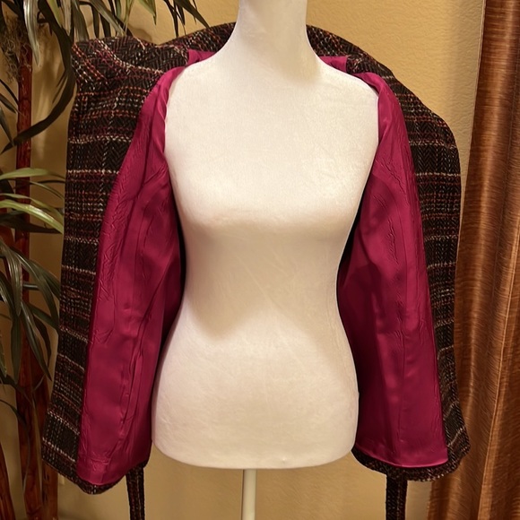 Cabi multicolored vest with button down front and ties. Size M, great condition - Picture 5 of 7